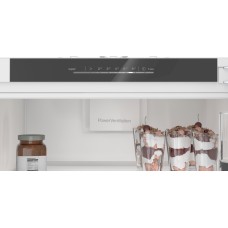 BOSCH įmontuojamas šaldytuvas KIR81SDD0